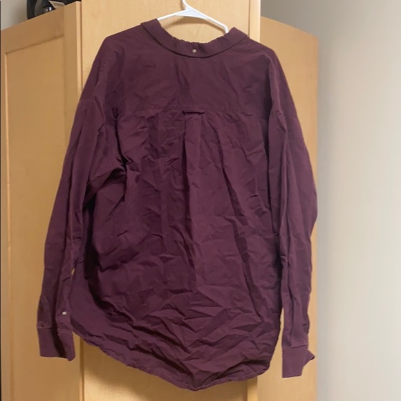 Madison Trader Button-Up - Picture 2 of 3